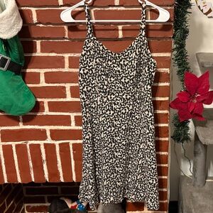 Old Navy Black and Cream Patterned Dress